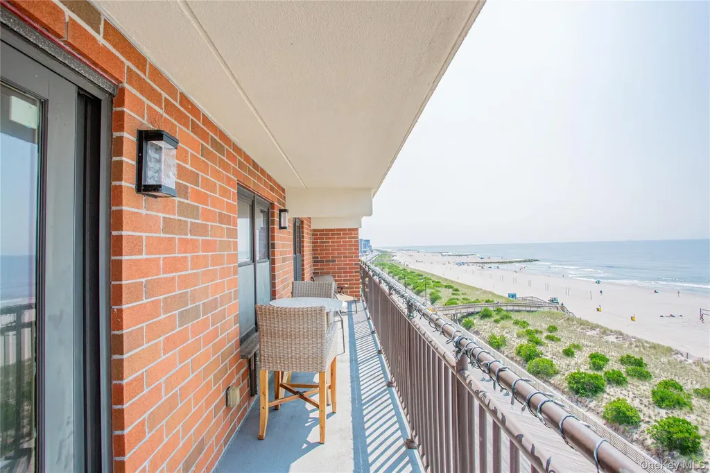 230 W Broadway Long Beach NY 11561