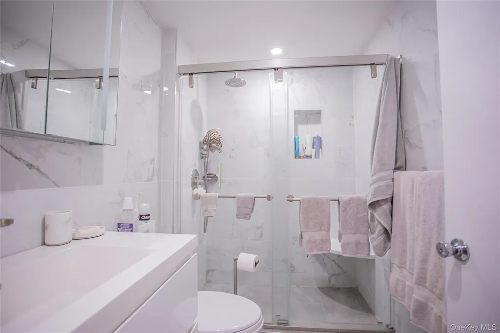 230 W Broadway Long Beach NY 11561