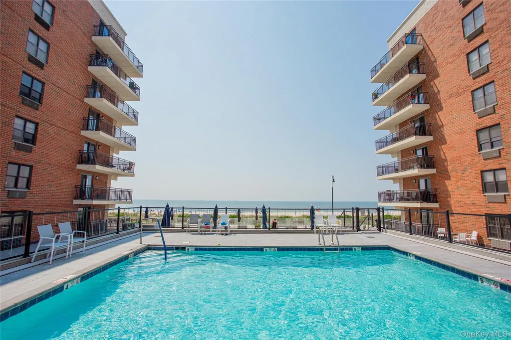 230 W Broadway Long Beach NY 11561