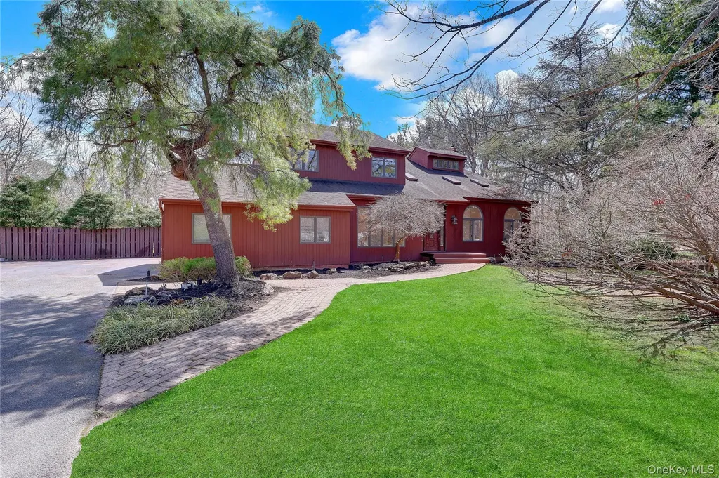 6 Liberty Lane Miller Place NY 11764