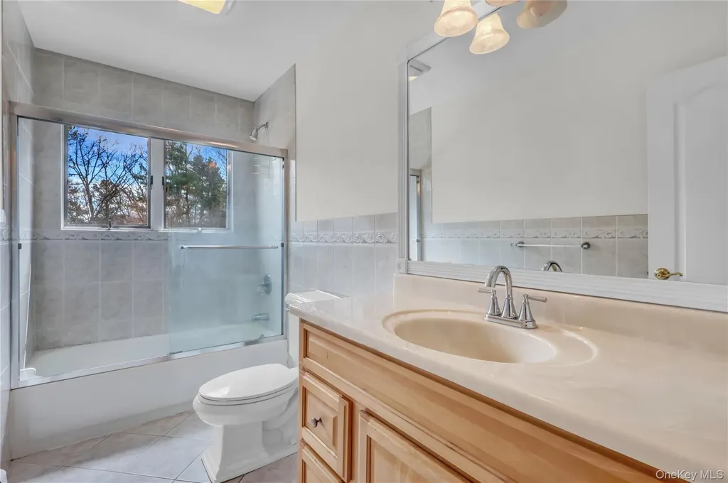 6 Liberty Lane Miller Place NY 11764