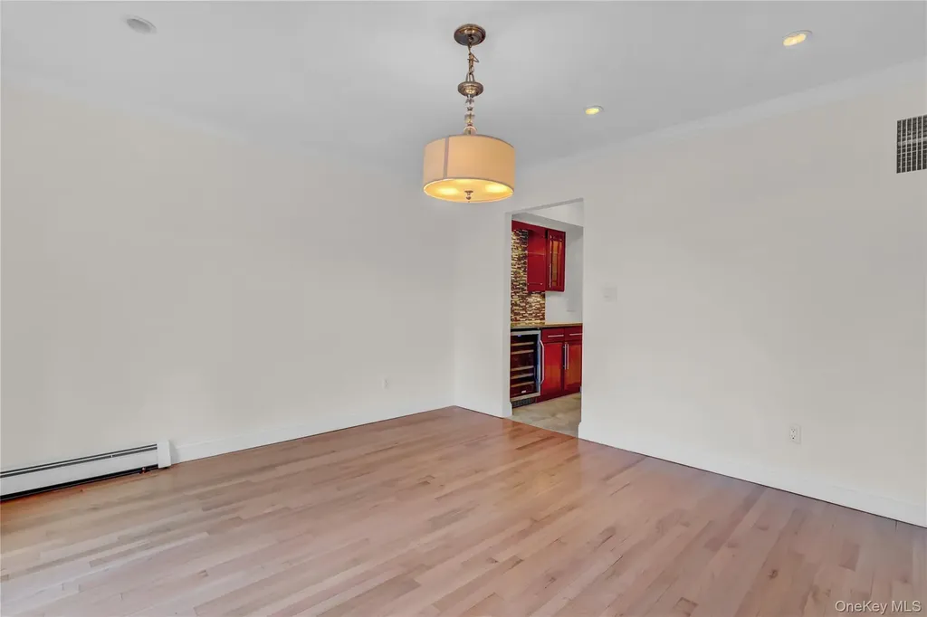 6 Liberty Lane Miller Place NY 11764