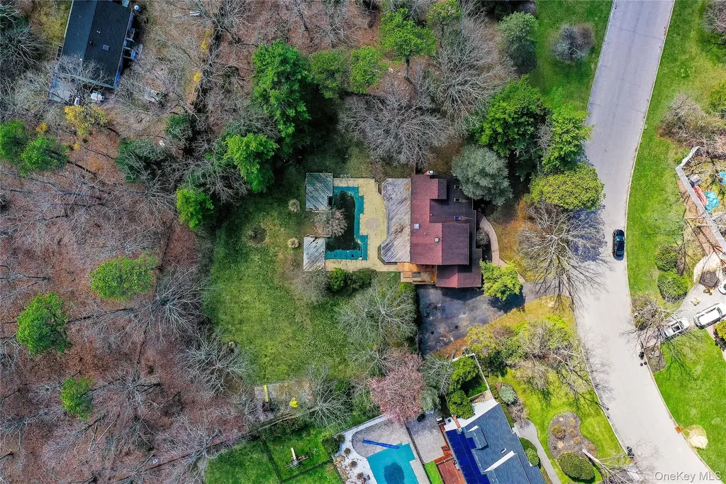 6 Liberty Lane Miller Place NY 11764