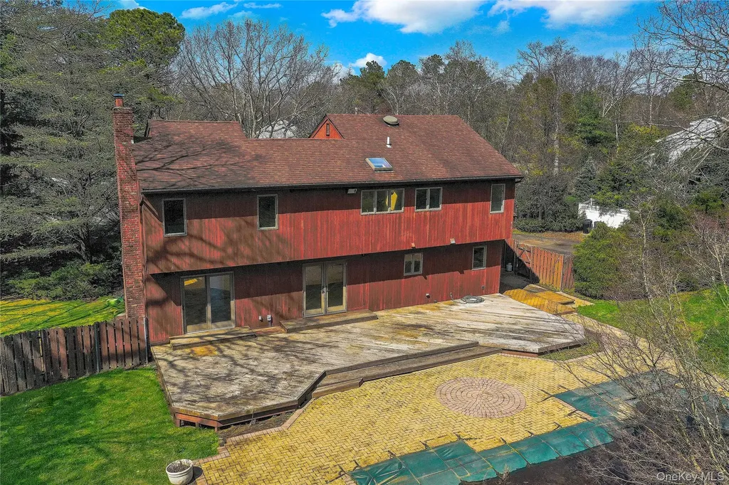 6 Liberty Lane Miller Place NY 11764