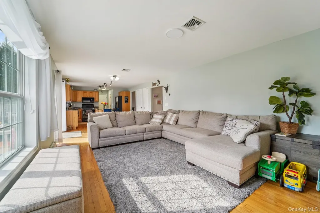 76 West Street Patterson NY 12563