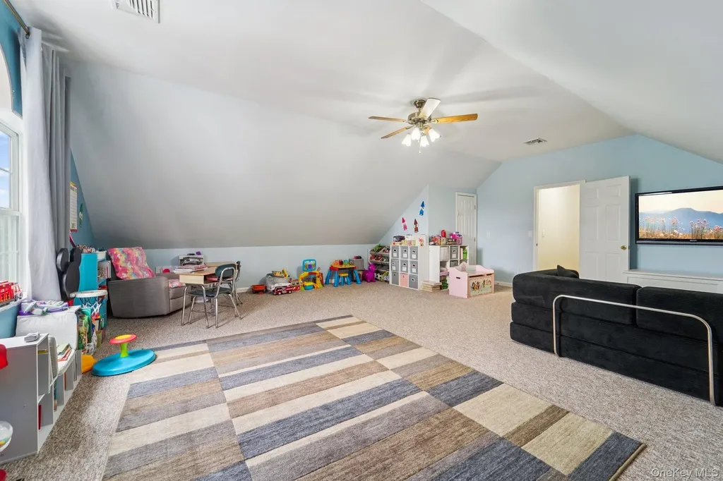 76 West Street Patterson NY 12563