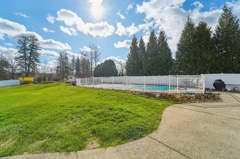 76 West Street Patterson NY 12563