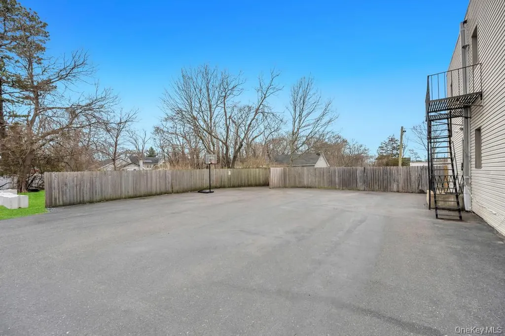 1550 Montauk Highway Mastic NY 11950