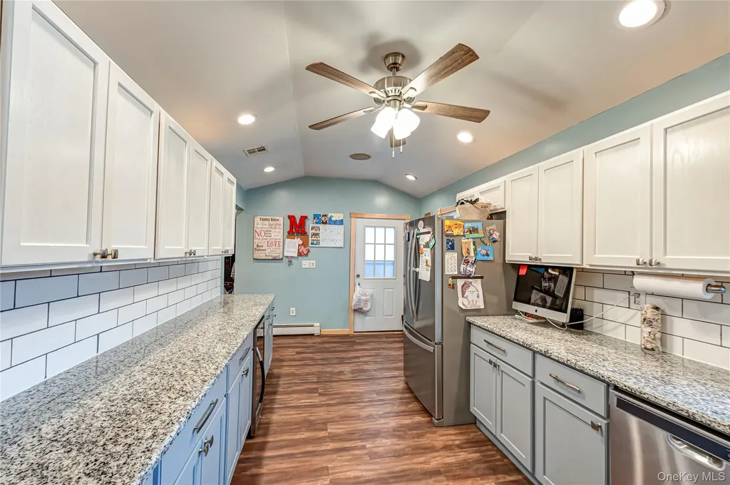 86 Hulse Avenue Wading River NY 11792