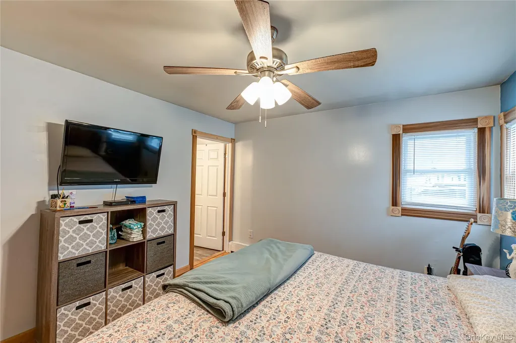 86 Hulse Avenue Wading River NY 11792