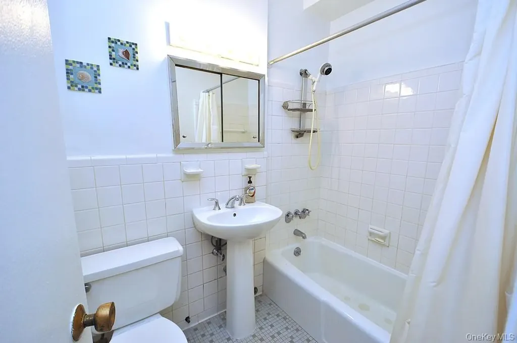 260 Garth Road Scarsdale NY 10583