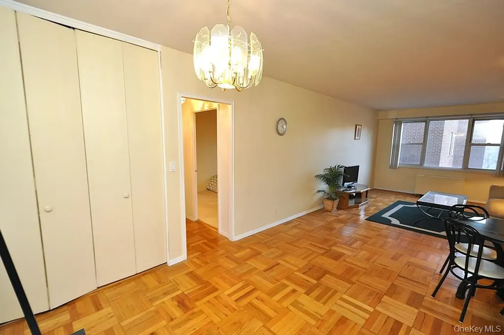 260 Garth Road Scarsdale NY 10583
