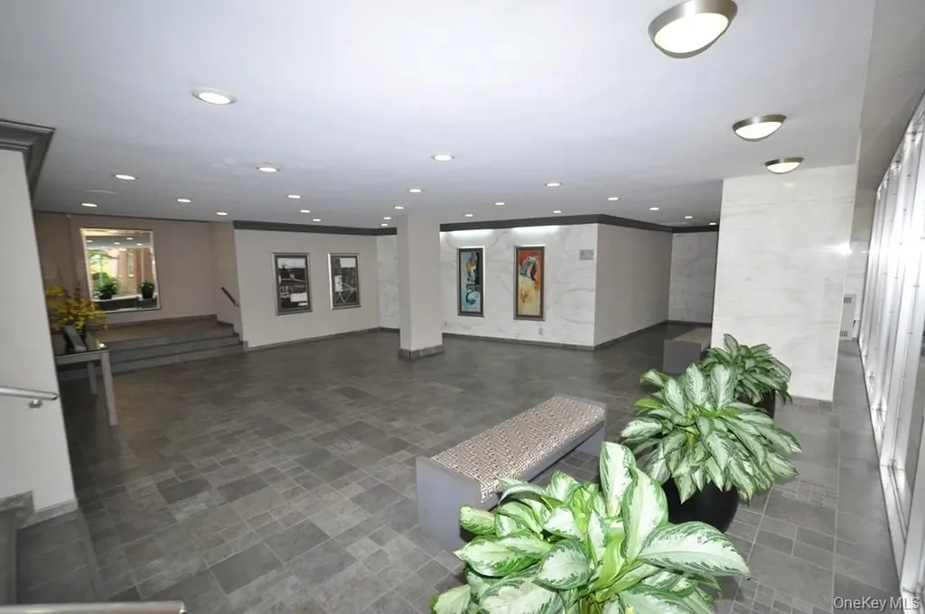 260 Garth Road Scarsdale NY 10583