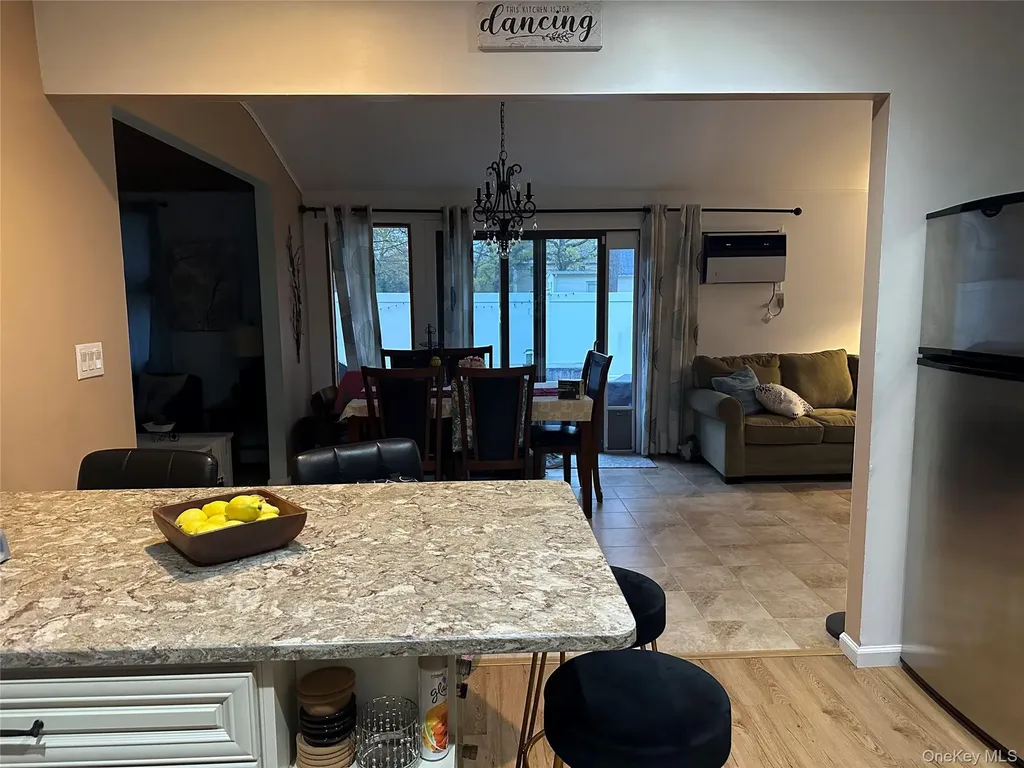 19 Bridle Path Farmingville NY 11738