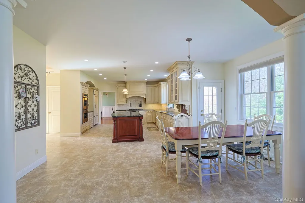 27 Kaitlin Drive Mahopac NY 10541