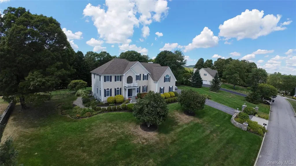 27 Kaitlin Drive Mahopac NY 10541