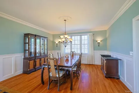 27 Kaitlin Drive Mahopac NY 10541