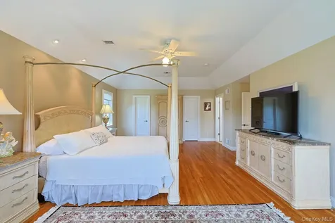 27 Kaitlin Drive Mahopac NY 10541