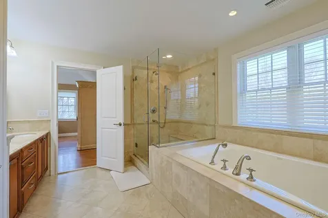 27 Kaitlin Drive Mahopac NY 10541