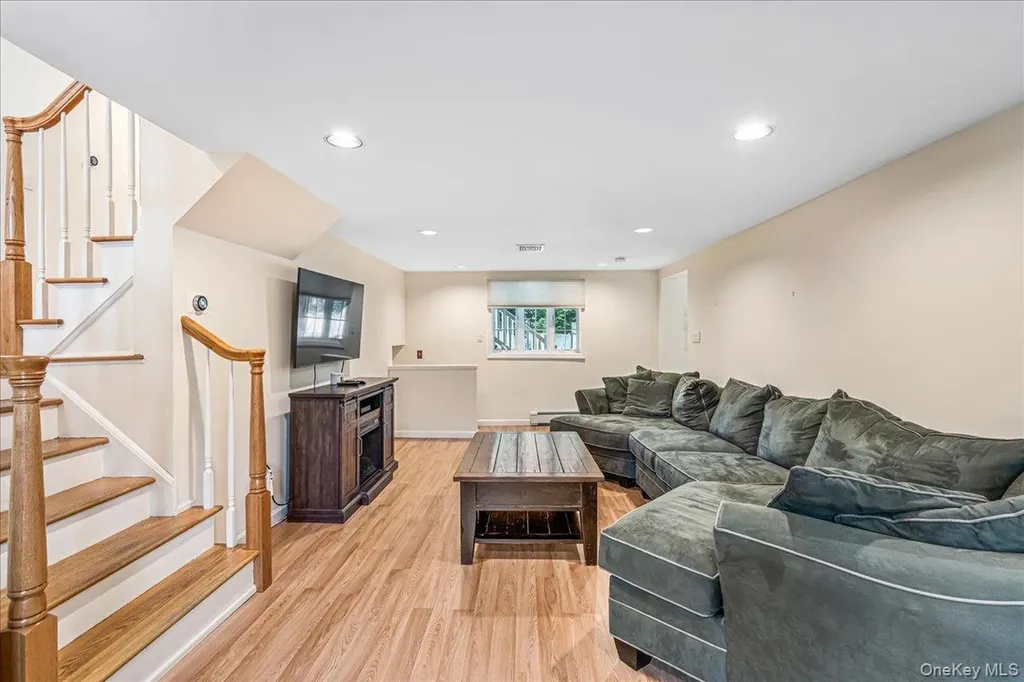 24 Walden Avenue Jericho NY 11753