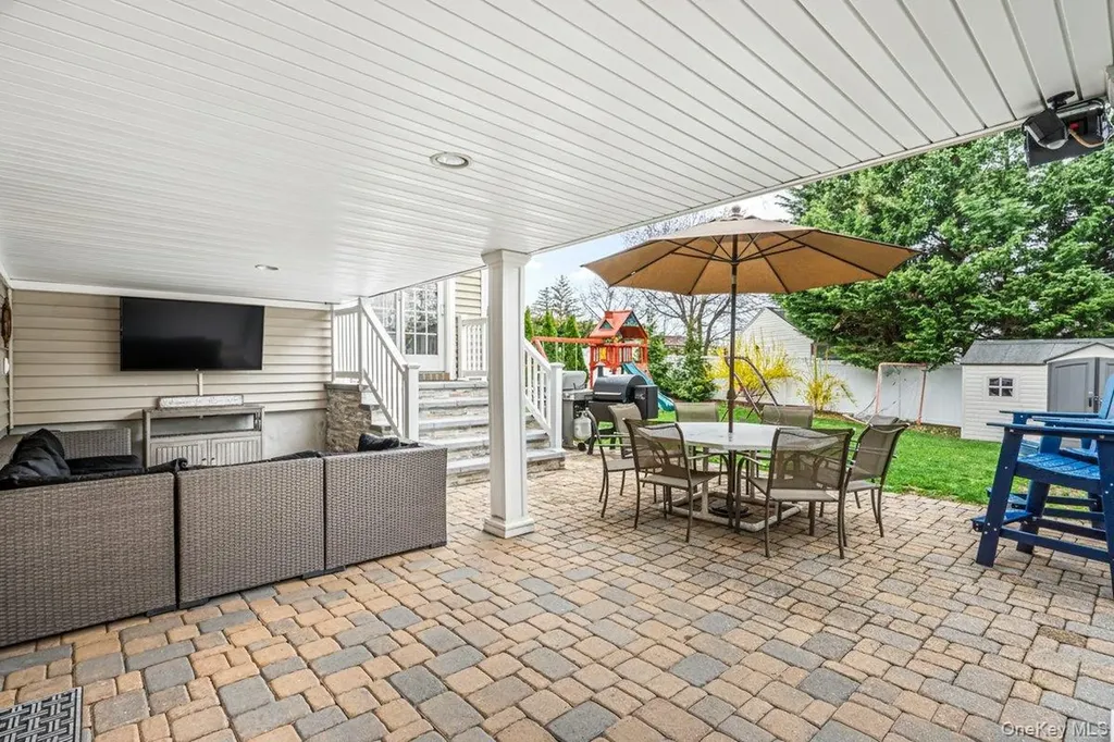 24 Walden Avenue Jericho NY 11753
