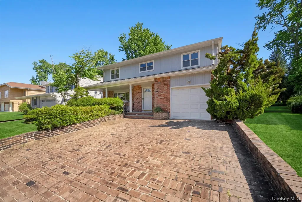 8 Cathy Lane Great Neck NY 11024