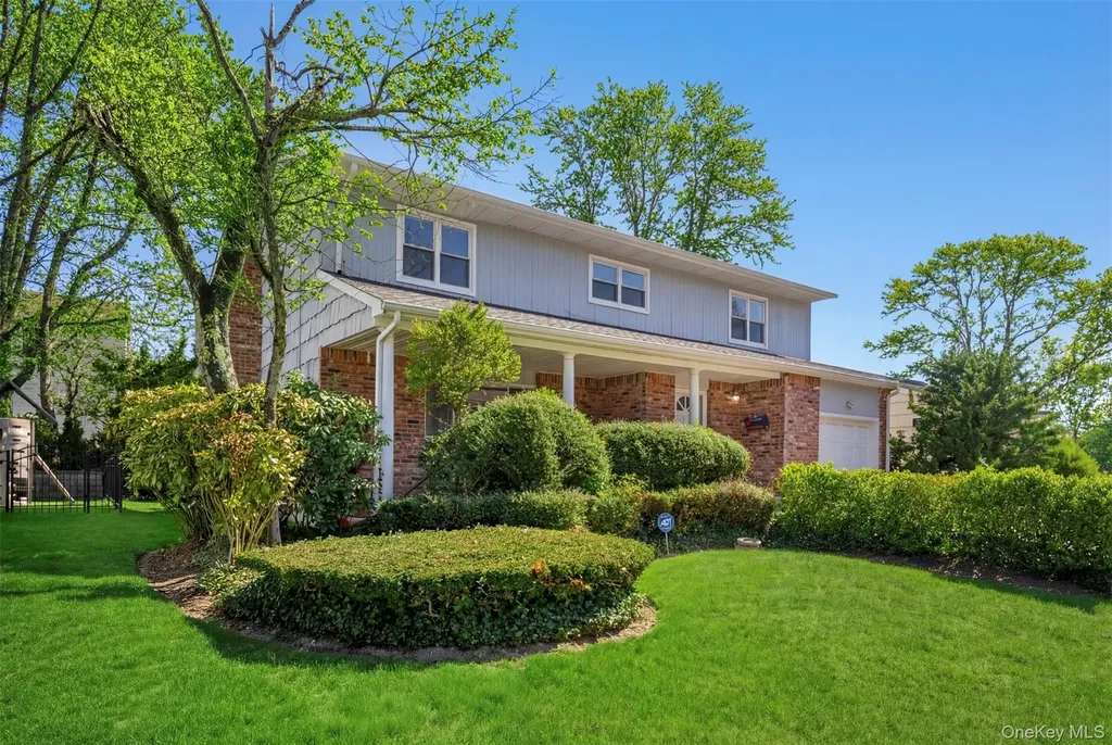 8 Cathy Lane Great Neck NY 11024