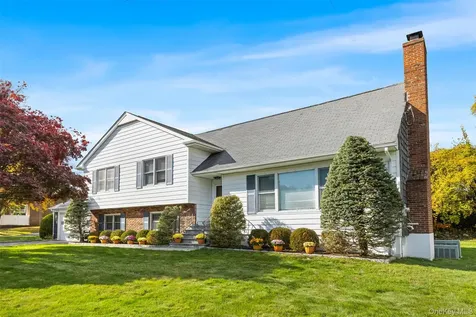 32 Homeside Lane White Plains NY 10605
