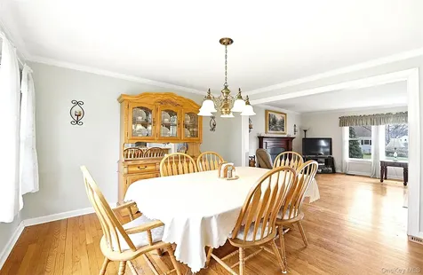 32 Homeside Lane White Plains NY 10605
