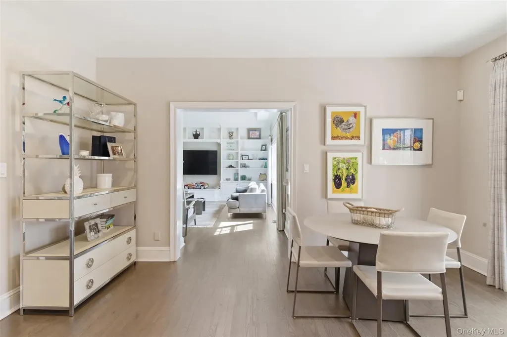 5 Oakwood Drive Lloyd Harbor NY 11743
