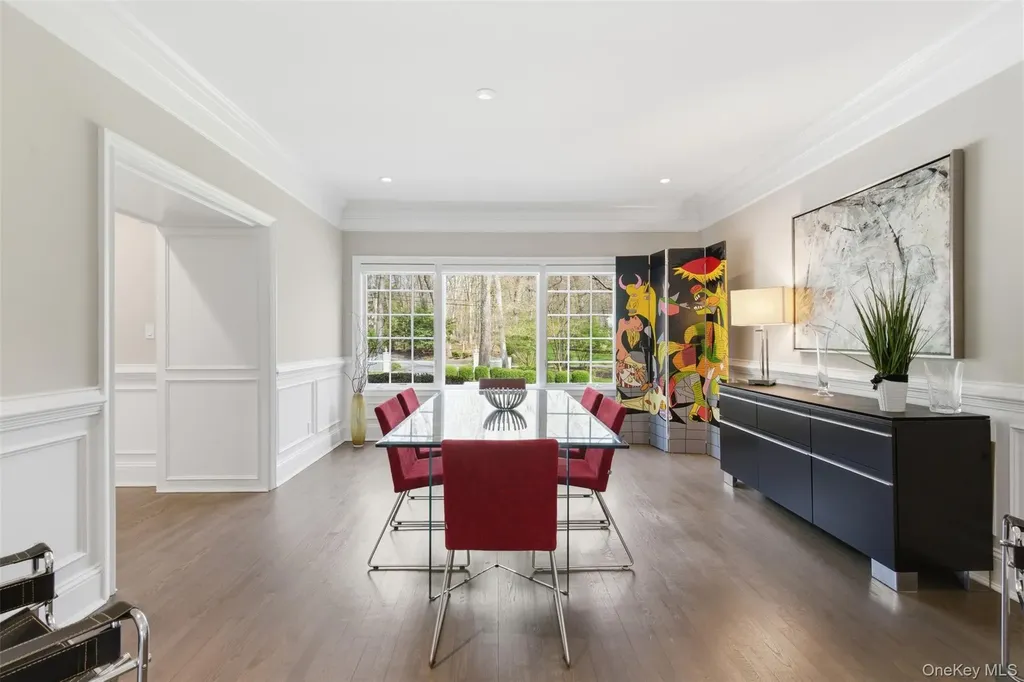 5 Oakwood Drive Lloyd Harbor NY 11743