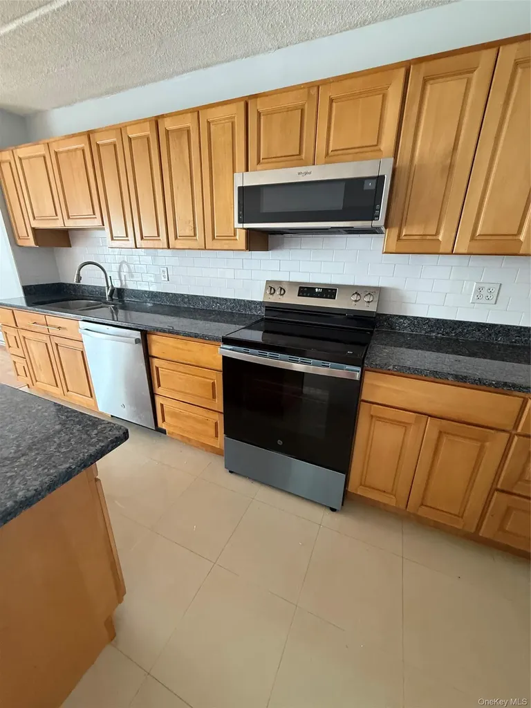 35 Park Avenue Suffern NY 10901