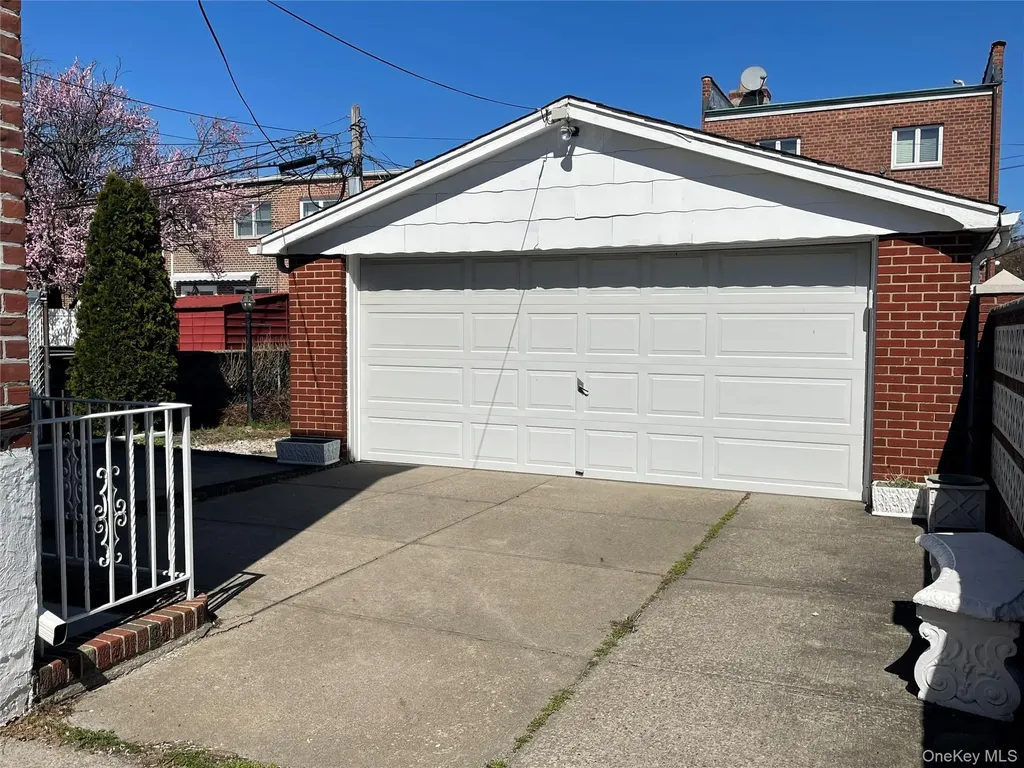 60-71 72nd Street Maspeth NY 11378
