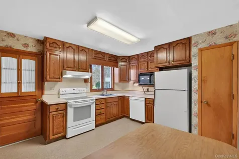 12 Wildwood Drive Wappingers Falls NY 12590