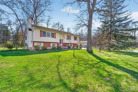 12 Wildwood Drive Wappingers Falls NY 12590