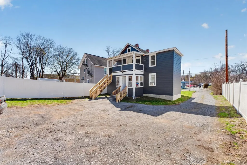 215 N Hamilton Street Poughkeepsie NY 12601