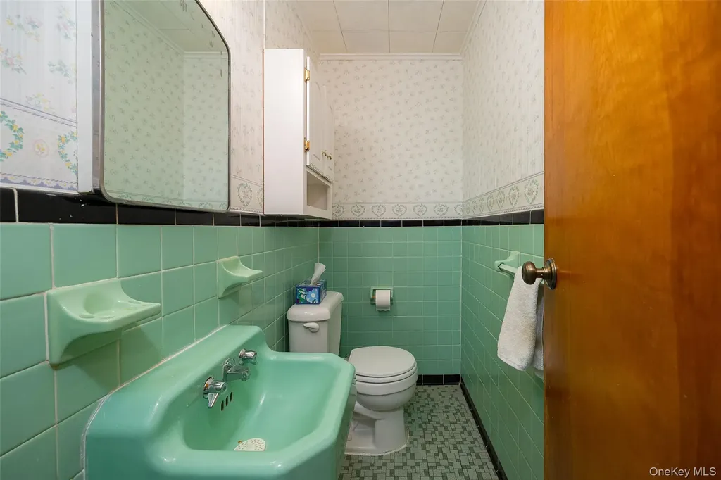 140 Cherrywood Drive Fishkill NY 12524