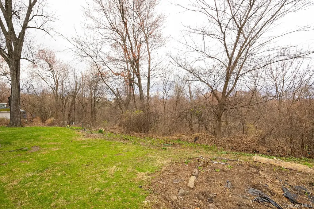 140 Cherrywood Drive Fishkill NY 12524