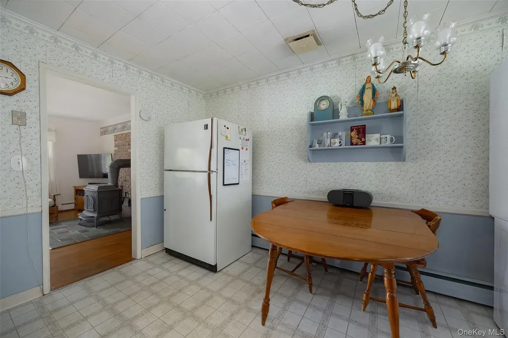 140 Cherrywood Drive Fishkill NY 12524