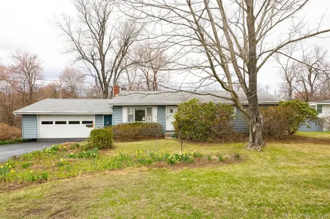 140 Cherrywood Drive Fishkill NY 12524