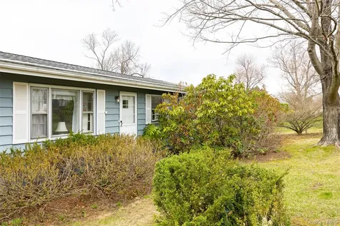 140 Cherrywood Drive Fishkill NY 12524