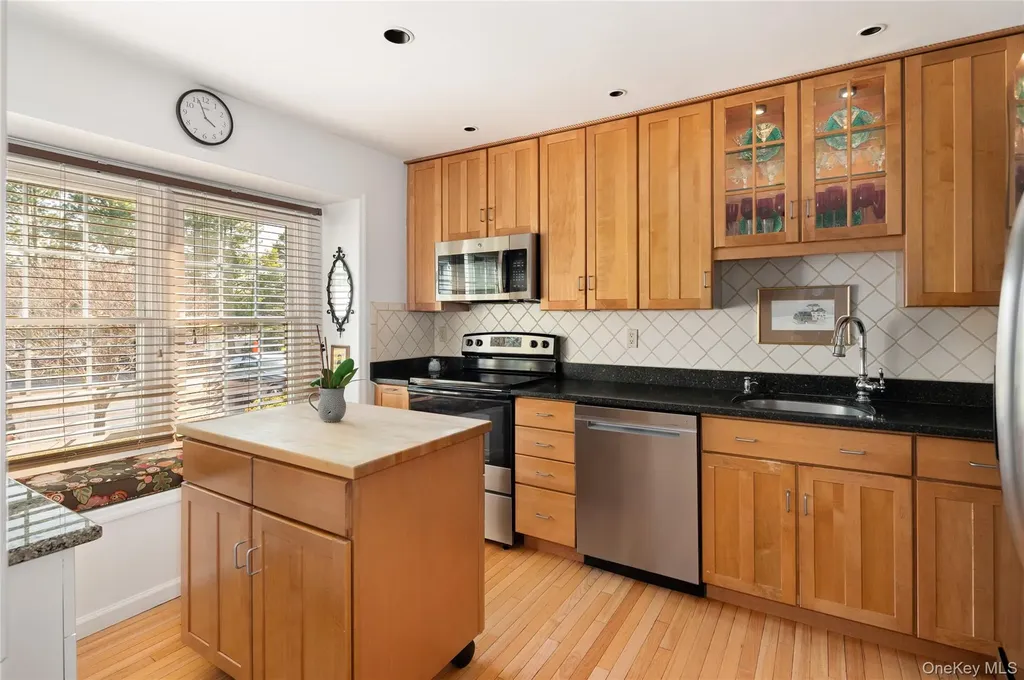 48 Winterberry Circle Cross River NY 10518
