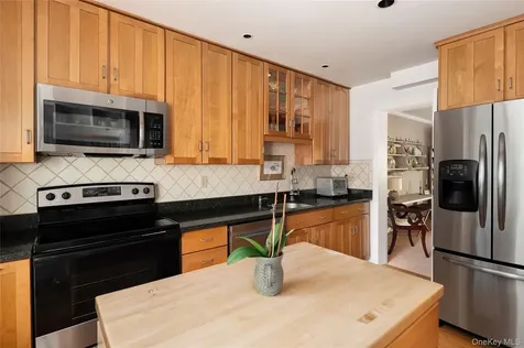 48 Winterberry Circle Cross River NY 10518