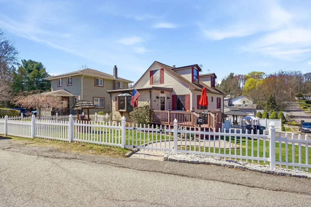 142 Orchard Road Mahopac NY 10541