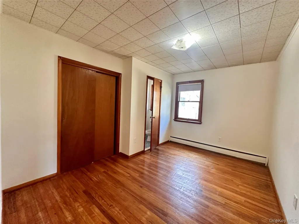 10 Smith Street Red Hook NY 12571