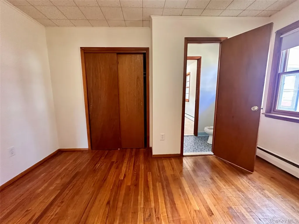 10 Smith Street Red Hook NY 12571