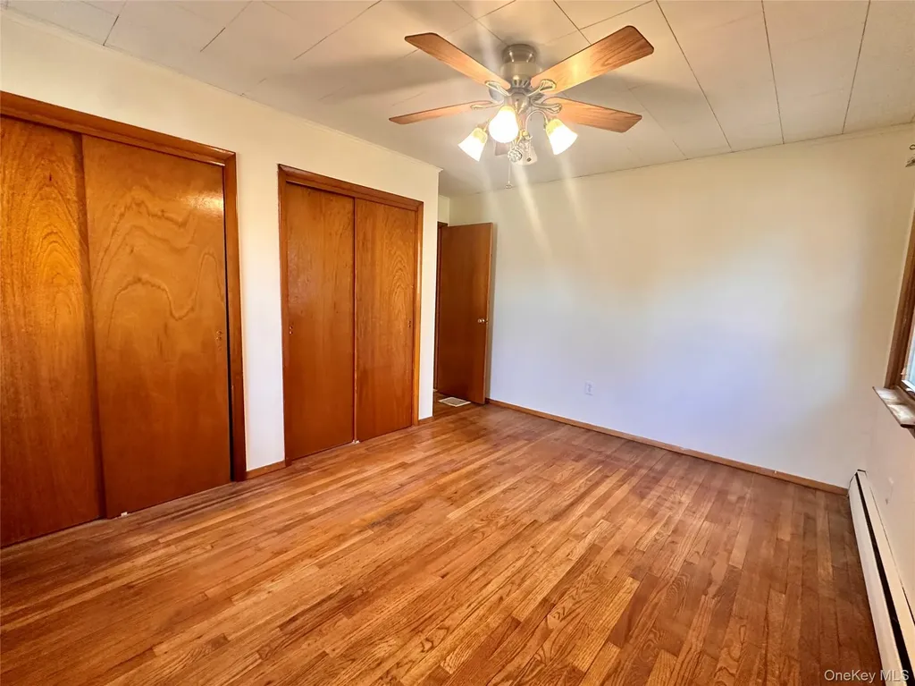 10 Smith Street Red Hook NY 12571