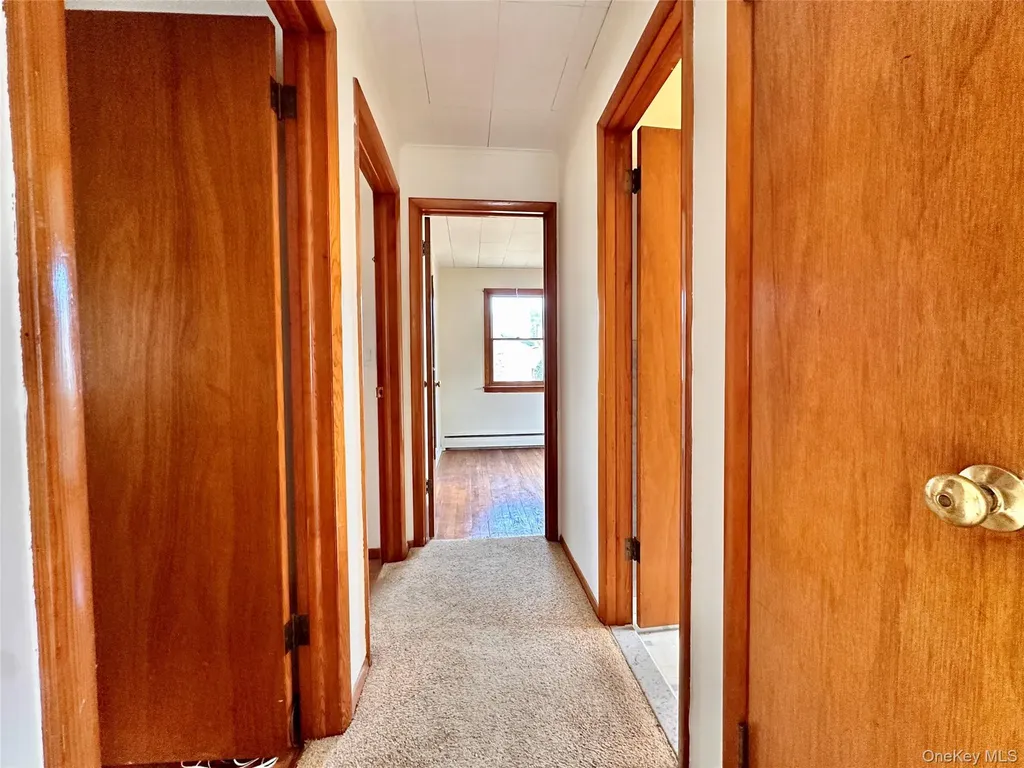 10 Smith Street Red Hook NY 12571