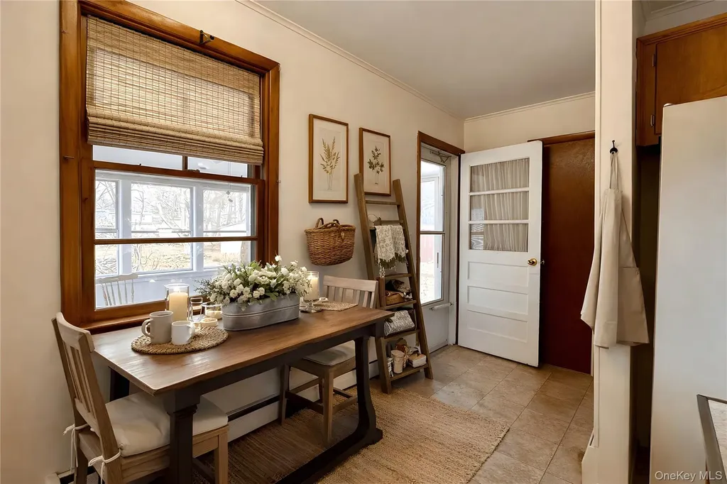 10 Smith Street Red Hook NY 12571