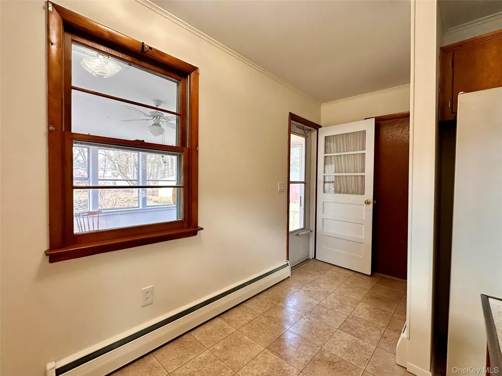 10 Smith Street Red Hook NY 12571
